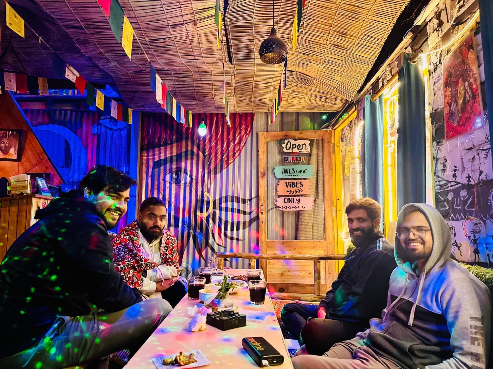 Hostel 360 Degree, Jibhi Exterior foto