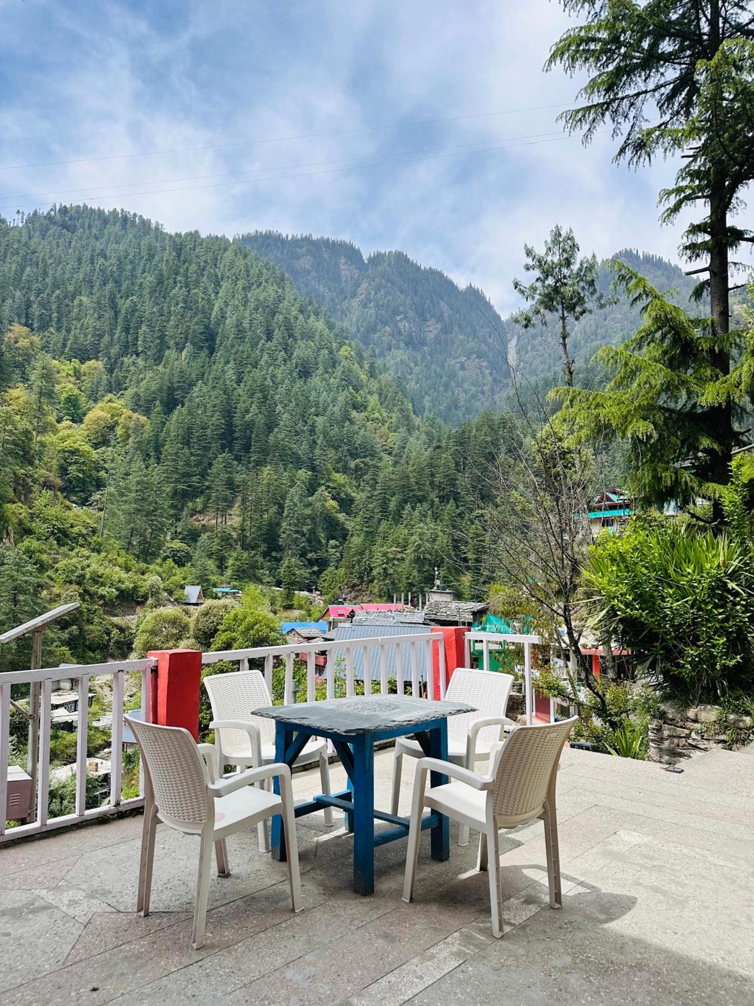 Hostel 360 Degree, Jibhi Exterior foto