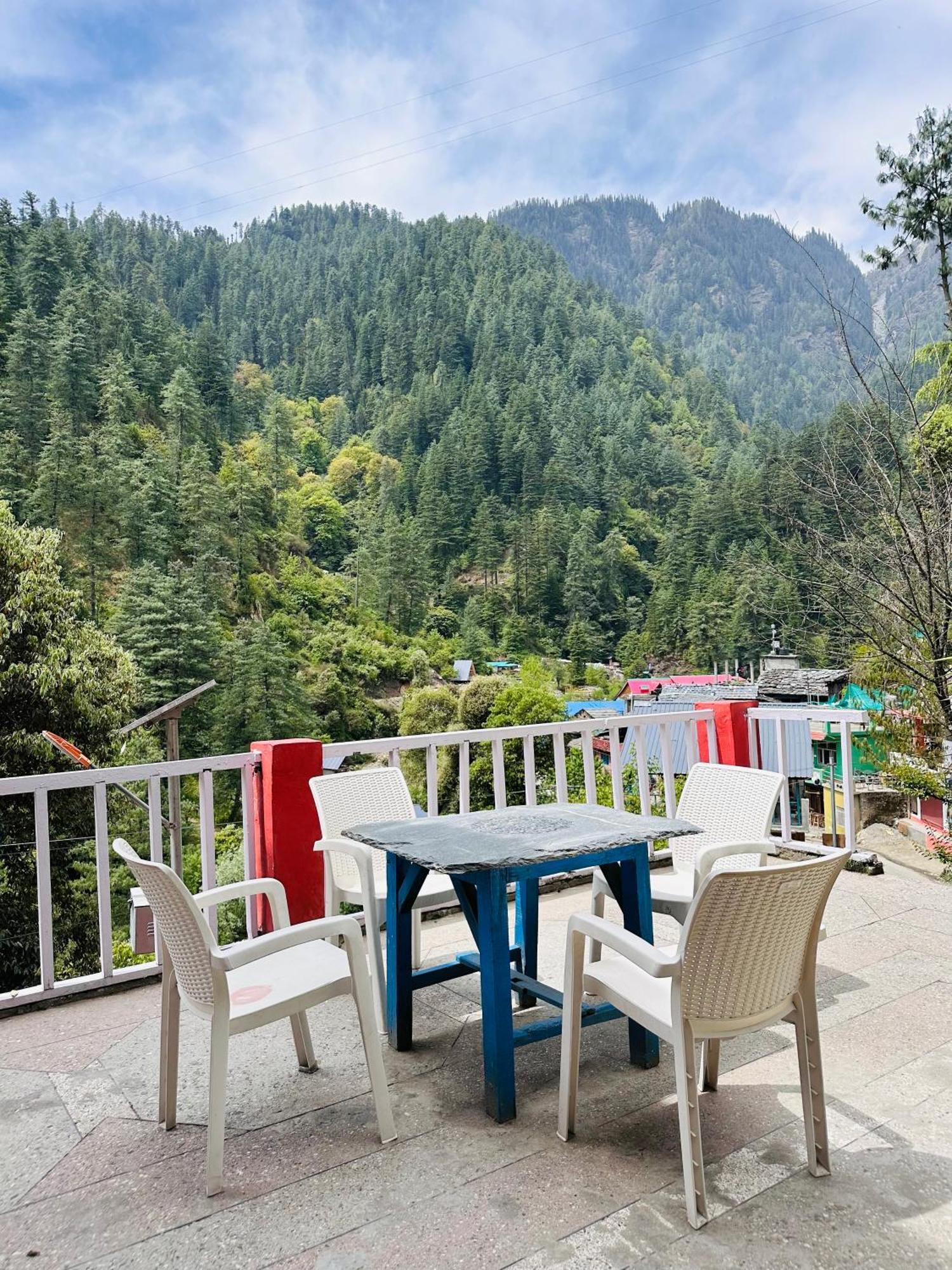 Hostel 360 Degree, Jibhi Exterior foto